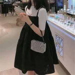 Women Fashion Rhinestone Decorative Small Square Crossbody Bag - Image 8