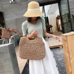 Women Pastoral Design Solid Color Straw Large Capacity Woven Shoulder Handle Bag - Image 4